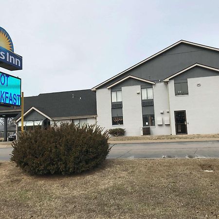 Days Inn By Wyndham Carthage Εξωτερικό φωτογραφία